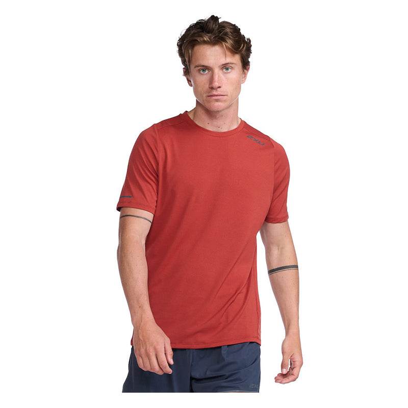 2XU - LIGHT SPEED TEE Men - Rev Online