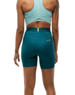 HOKA - NOVAFLY 6INCH KNIT SHORT Women - Rev Online