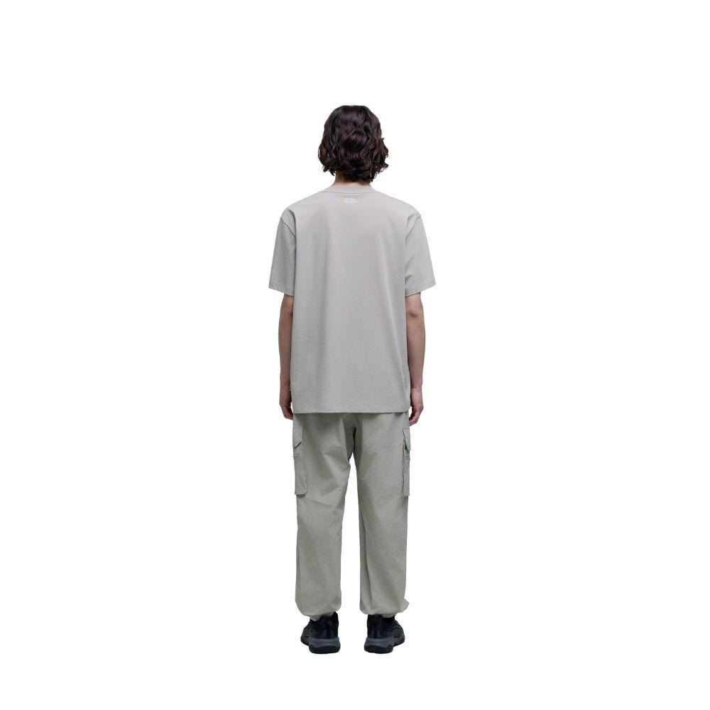 NATIONAL GEOGRAPHIC NEODY BIG LOGO BASIC FIT เสื้อยืดทีเชิ๊ตสำหรับผู้ชายและผู้หญิง - Rev Online