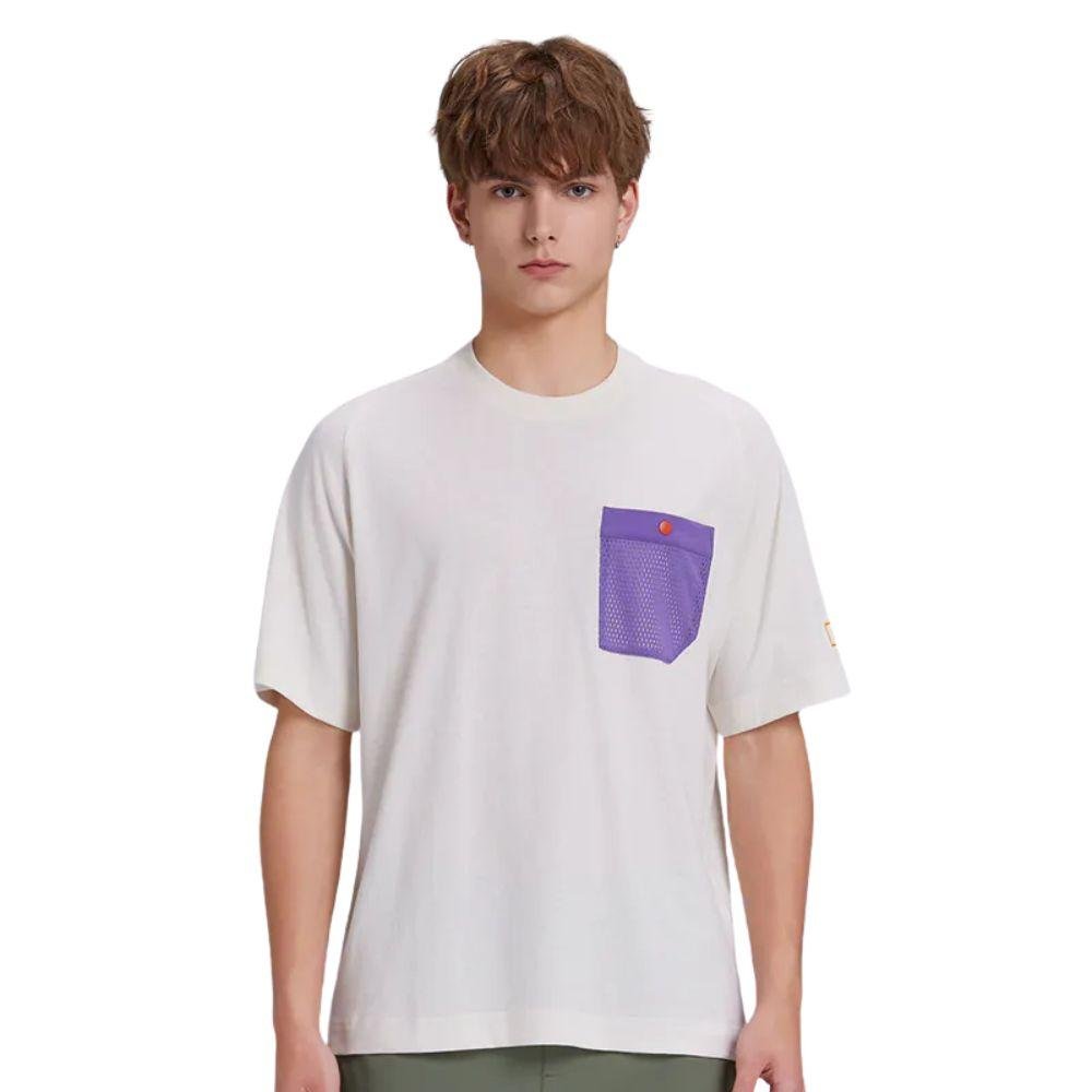 NATIONAL GEOGRAPHIC UNISEX WOVEN POCKET เสื้อยืดทีเชิ๊ตสำหรับผู้ชายและผู้หญิง - Rev Online