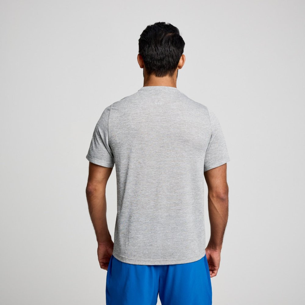 SAUCONY - STOPWATCH GRAPHIC SHORT SLEEVE Men - Rev Online